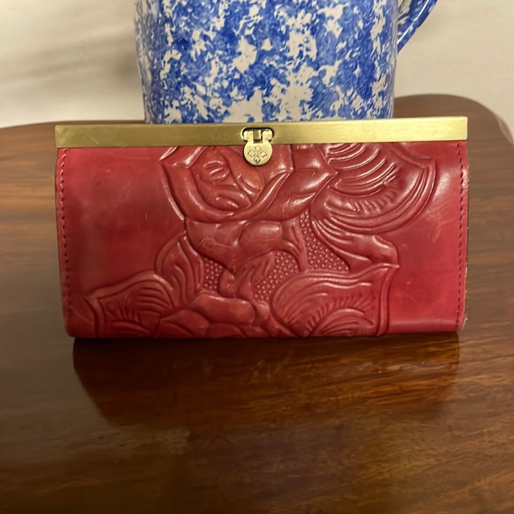 Patricia Nash billfold